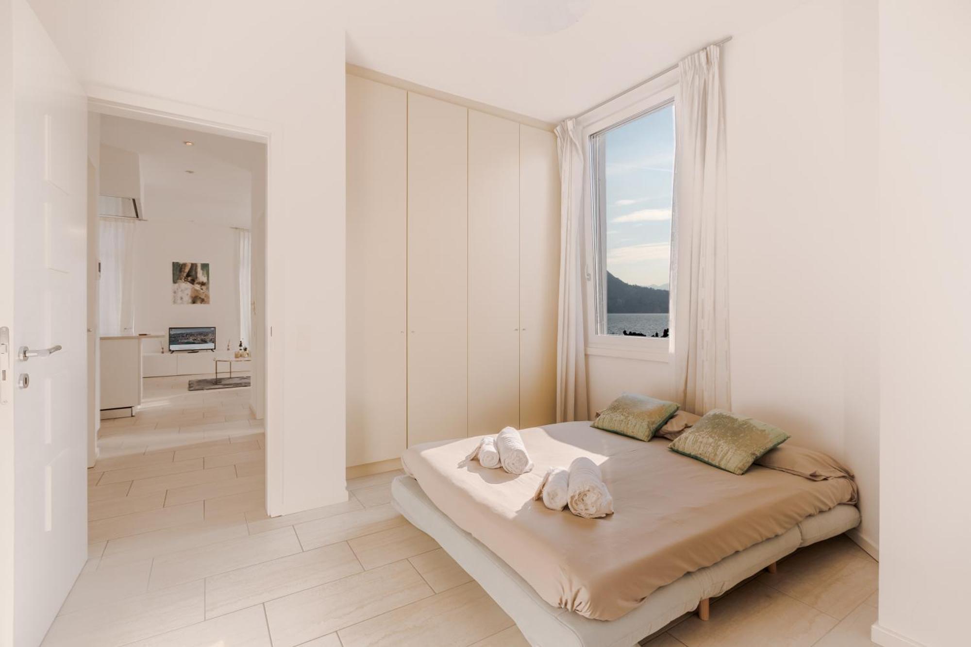 Front Lake Pearl 5 For 6Pax -By Easylife Swiss Λουγκάνο Εξωτερικό φωτογραφία